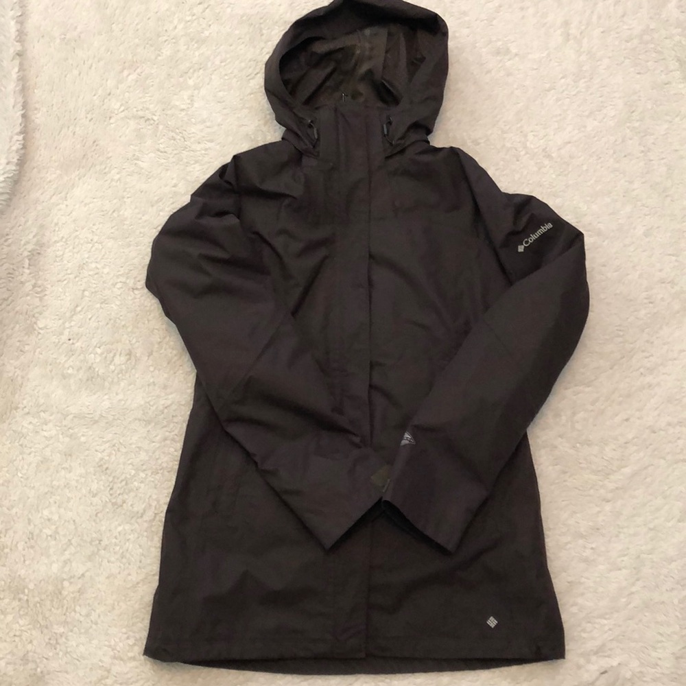Columbia jacket with removable lining